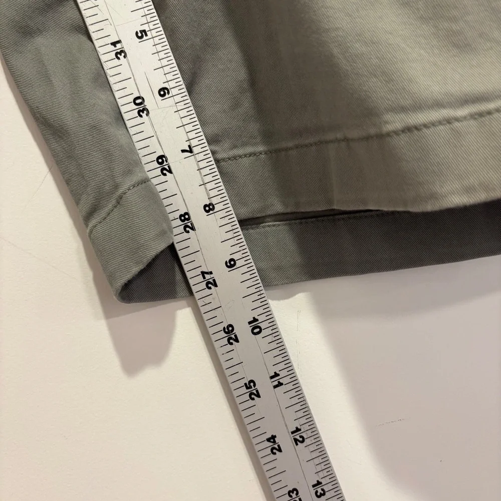 Hawker Rye Mens Chino Shorts Olive Green Gray 34 x 9 Flat‎ Front Cotton Twill
